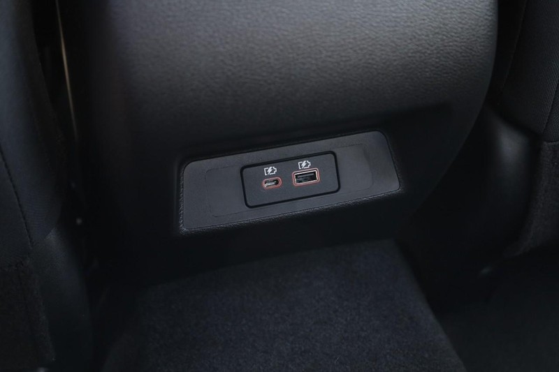 Nissan Altima Vehicle Image 21