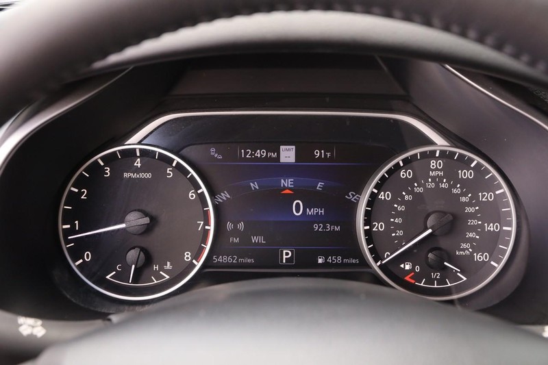 Nissan Murano Vehicle Image 15