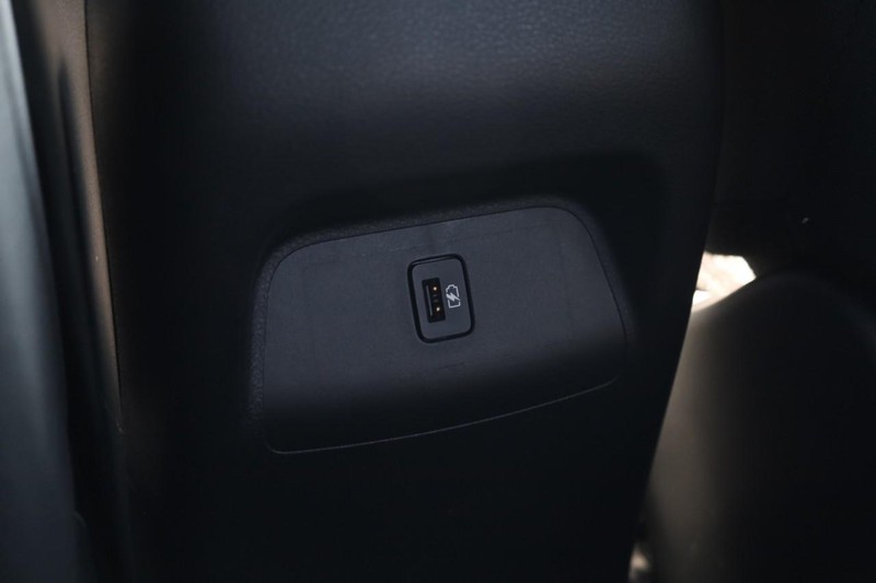 Nissan Sentra Vehicle Image 20