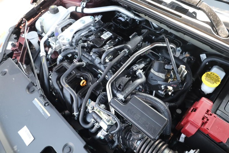 Nissan Sentra Vehicle Image 24