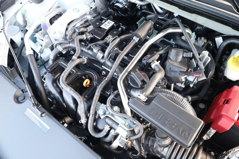 Nissan Sentra Vehicle Image 25