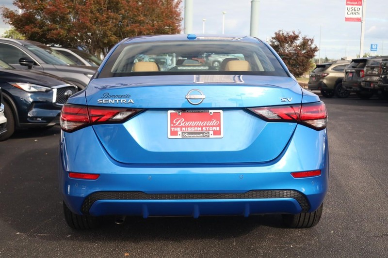 Nissan Sentra Vehicle Image 06