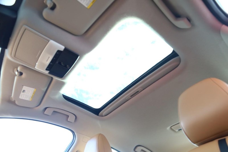Nissan Sentra Vehicle Image 08