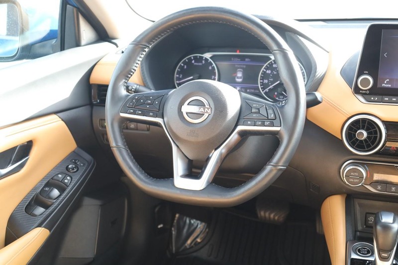 Nissan Sentra Vehicle Image 23