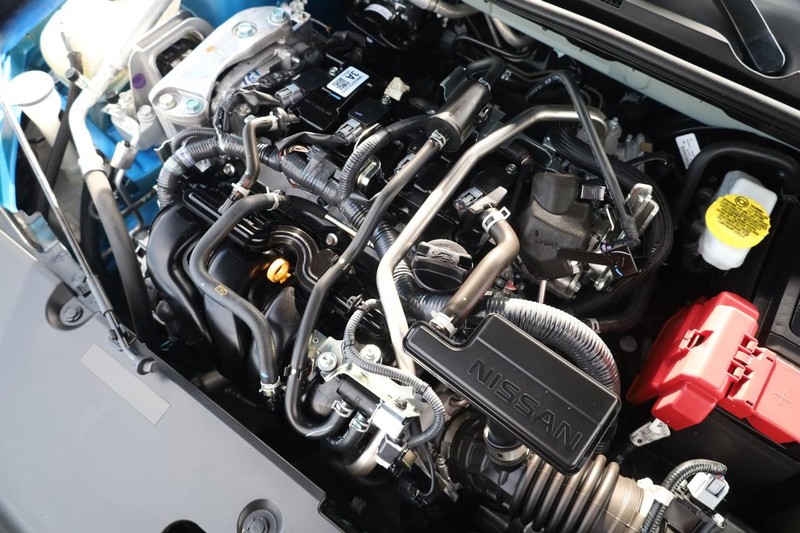 Nissan Sentra Vehicle Image 25