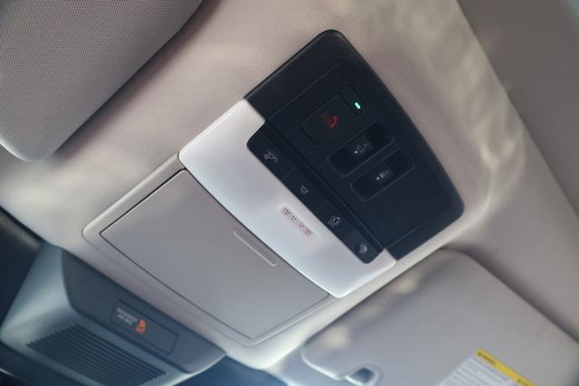 Nissan Pathfinder Vehicle Image 21