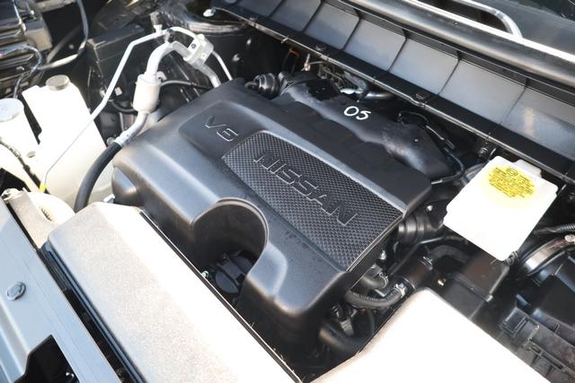 Nissan Pathfinder Vehicle Image 32