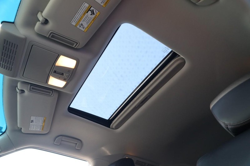 Nissan Armada Vehicle Image 10