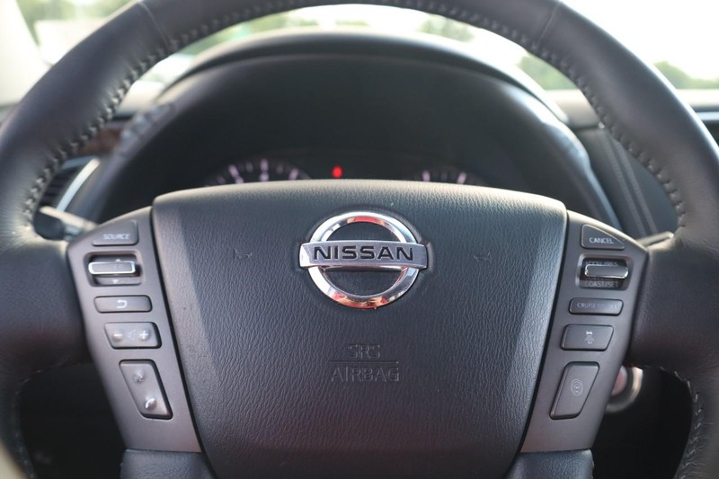 Nissan Armada Vehicle Image 12