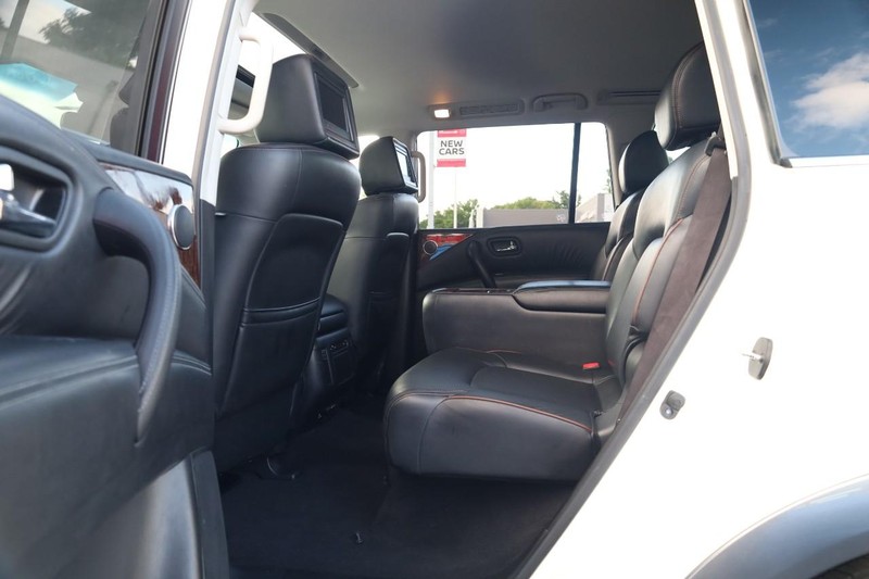 Nissan Armada Vehicle Image 24