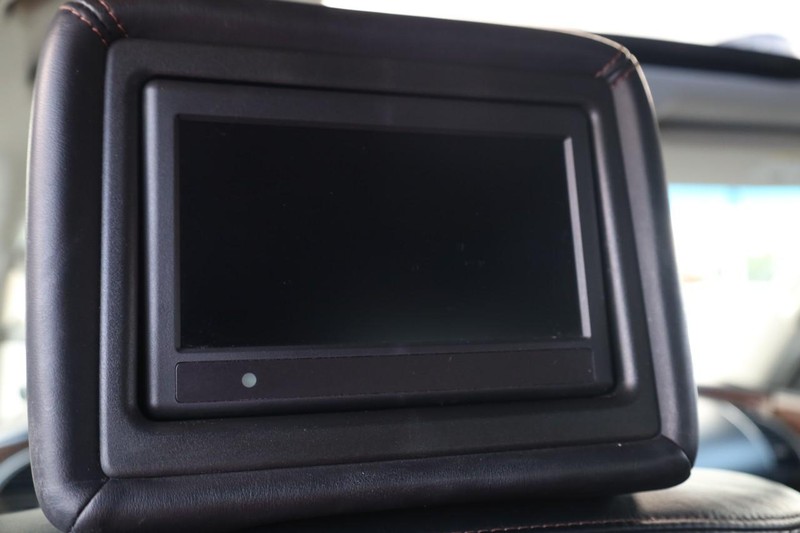 Nissan Armada Vehicle Image 25