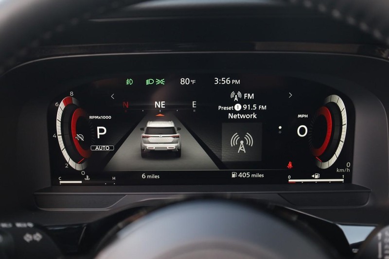 Nissan Pathfinder Vehicle Image 14