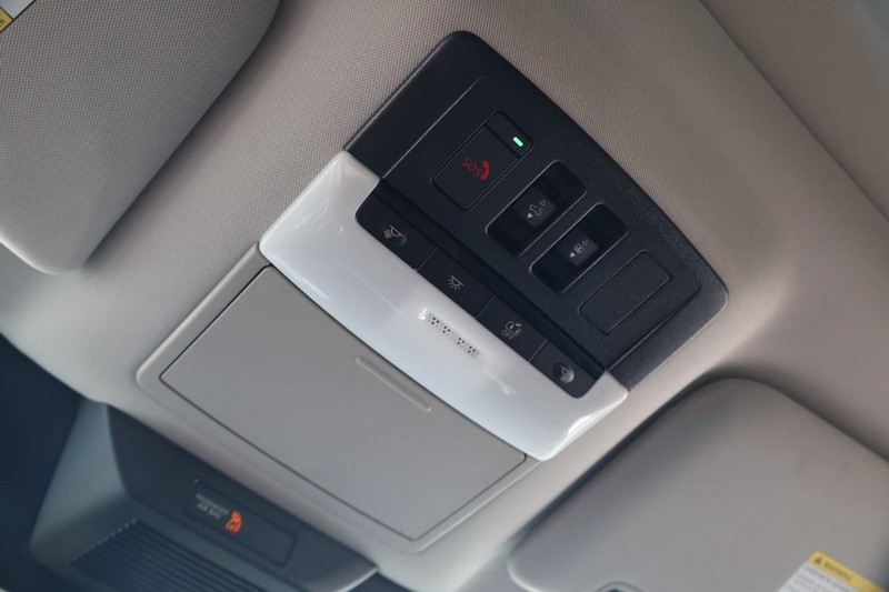 Nissan Pathfinder Vehicle Image 21