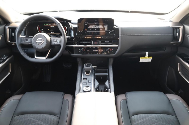 Nissan Pathfinder Vehicle Image 27