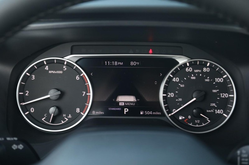 Nissan Rogue Vehicle Image 10
