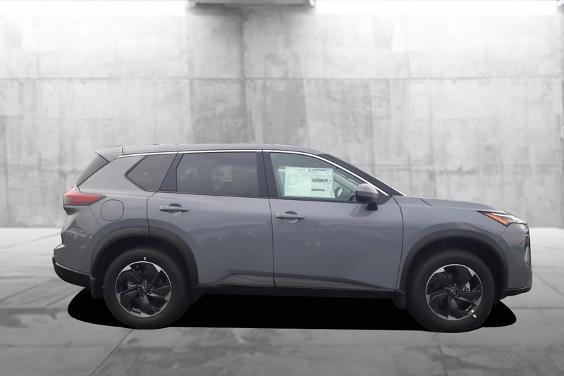Nissan Rogue Vehicle Image 05