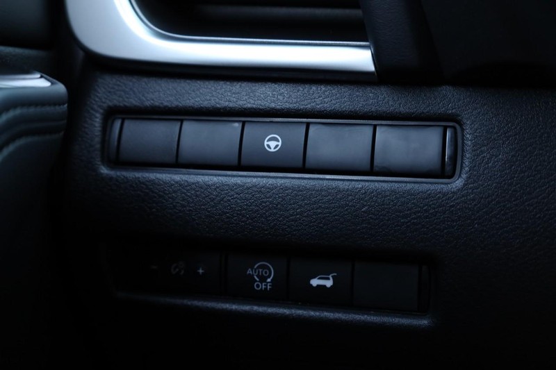 Nissan Rogue Vehicle Image 20