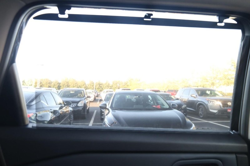 Nissan Rogue Vehicle Image 26