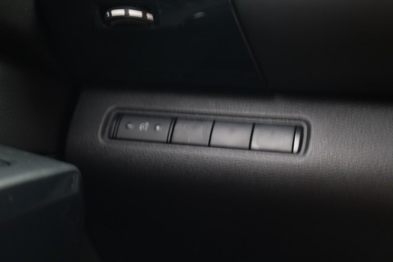 Nissan Pathfinder Vehicle Image 20