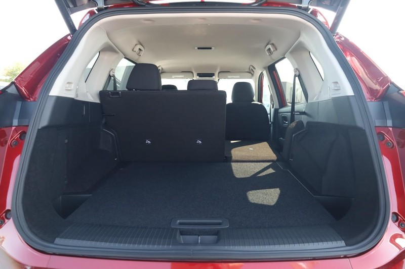Nissan Rogue Vehicle Image 08