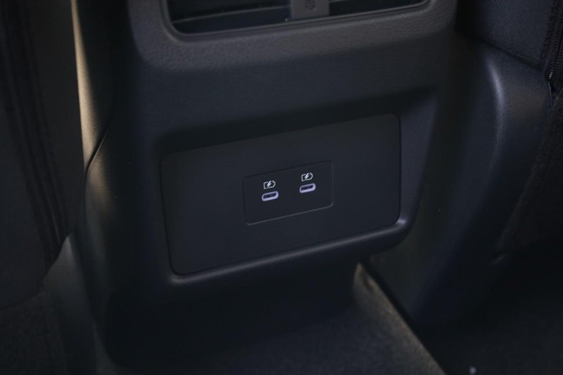 Nissan Rogue Vehicle Image 23