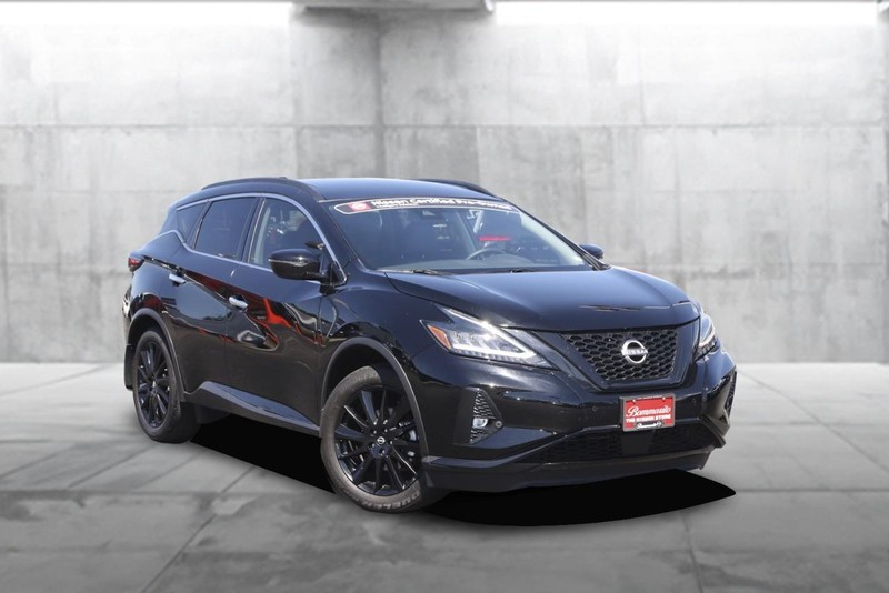 Nissan Murano Vehicle Image 02