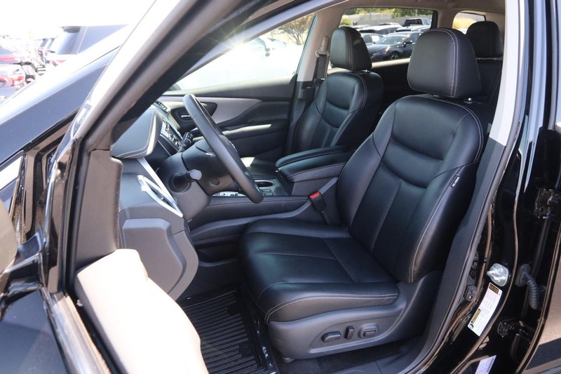 Nissan Murano Vehicle Image 08
