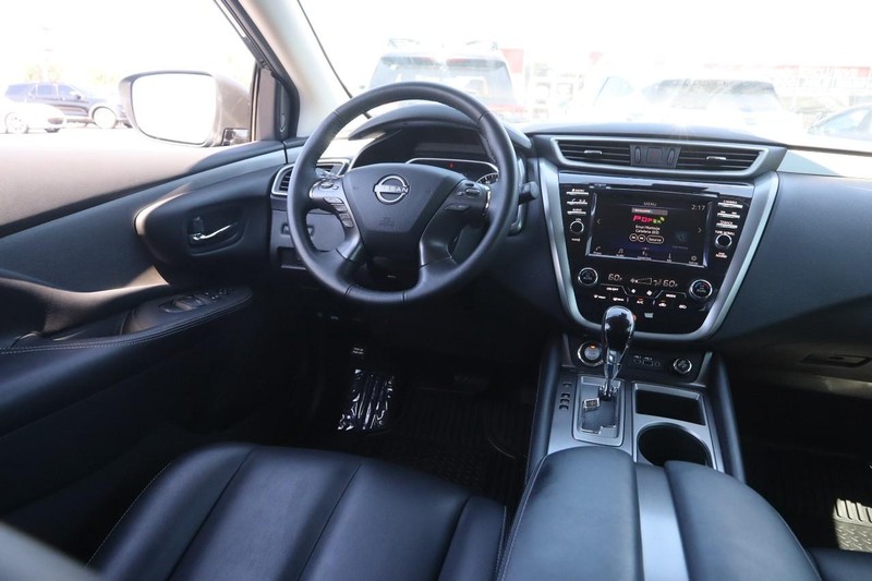 Nissan Murano Vehicle Image 21