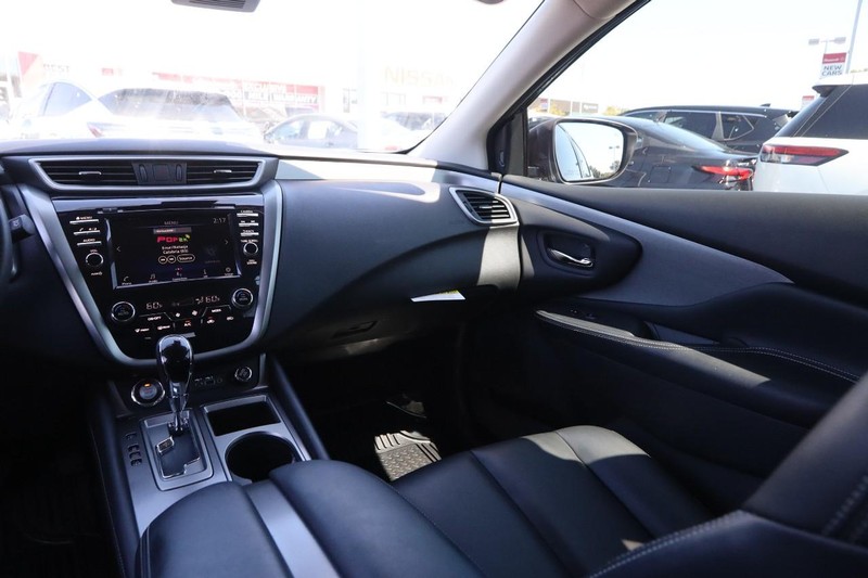Nissan Murano Vehicle Image 24