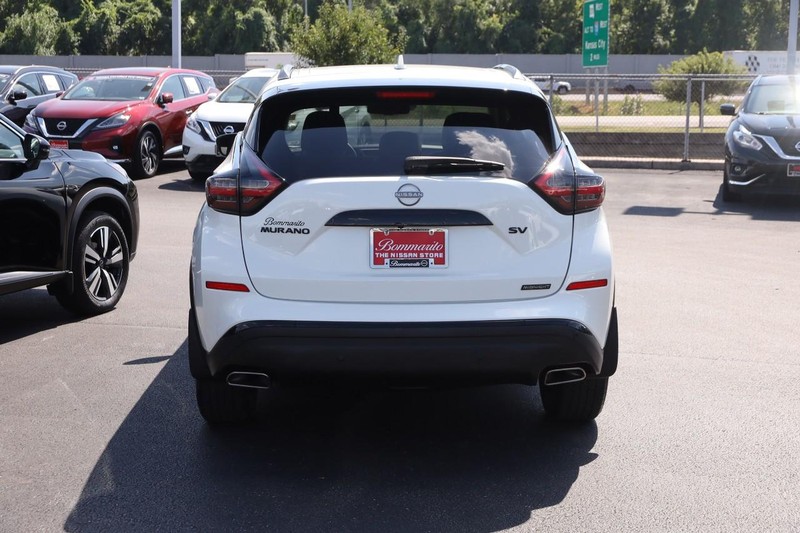 Nissan Murano Vehicle Image 06