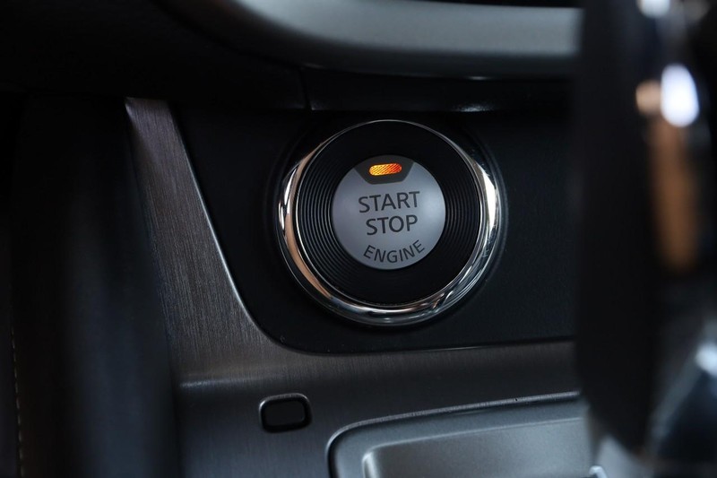 Nissan Murano Vehicle Image 14