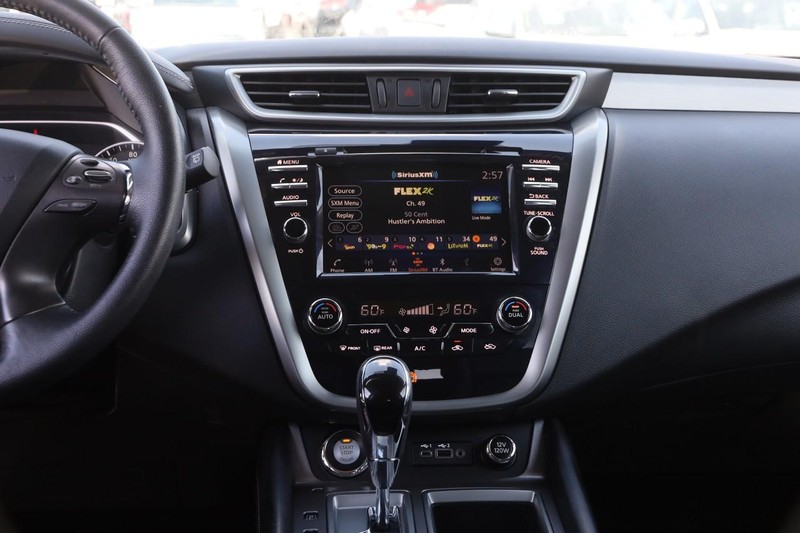 Nissan Murano Vehicle Image 22