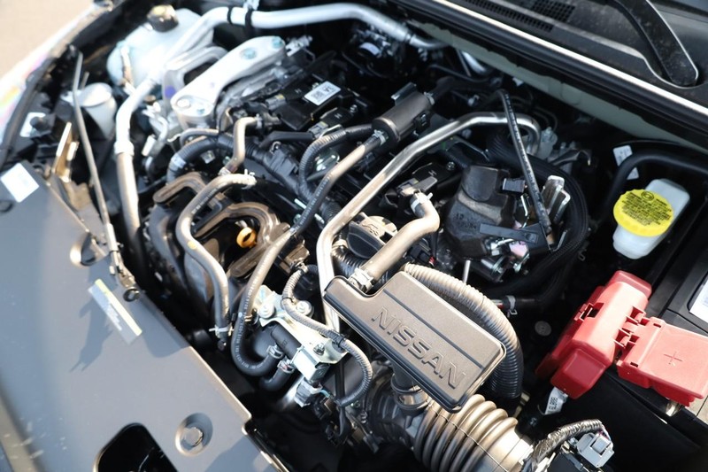 Nissan Sentra Vehicle Image 25