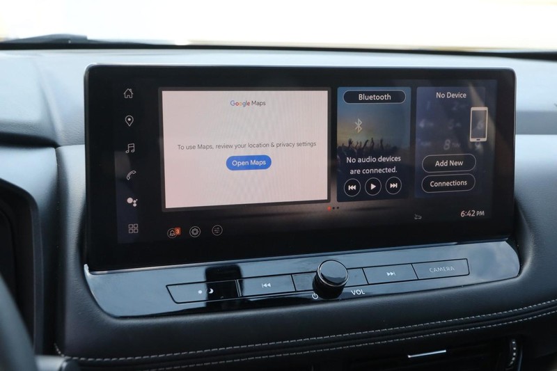 Nissan Rogue Vehicle Image 16