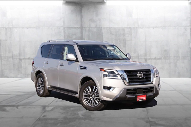 Nissan Armada Vehicle Image 02