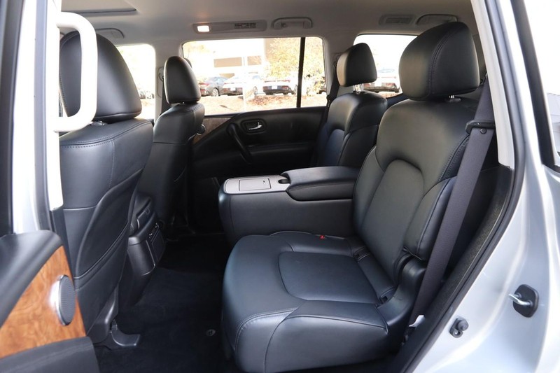 Nissan Armada Vehicle Image 11