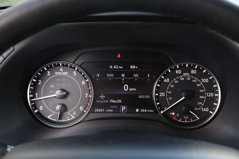 Nissan Armada Vehicle Image 16