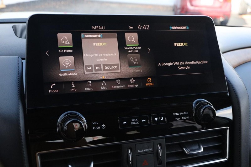 Nissan Armada Vehicle Image 18