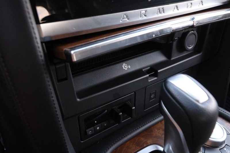Nissan Armada Vehicle Image 21