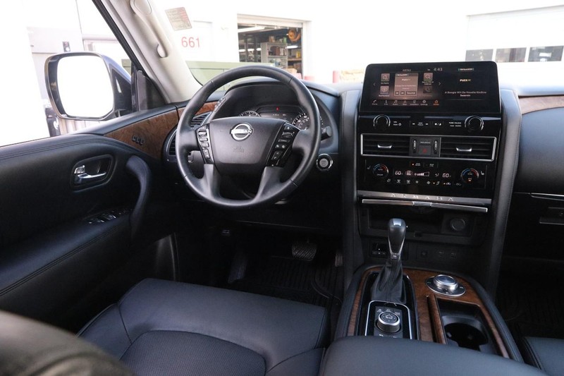 Nissan Armada Vehicle Image 26