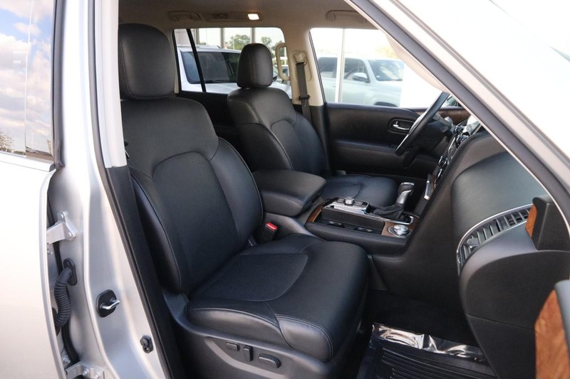 Nissan Armada Vehicle Image 30