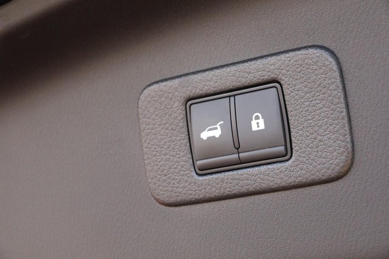 Nissan Armada Vehicle Image 08