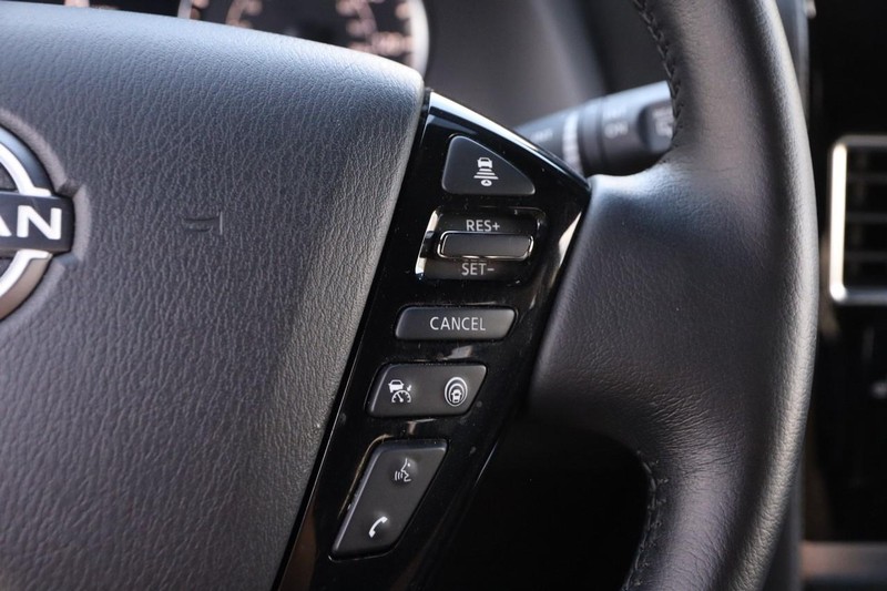 Nissan Armada Vehicle Image 15