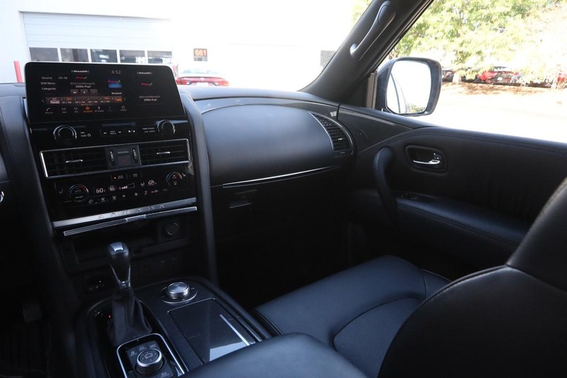 Nissan Armada Vehicle Image 29