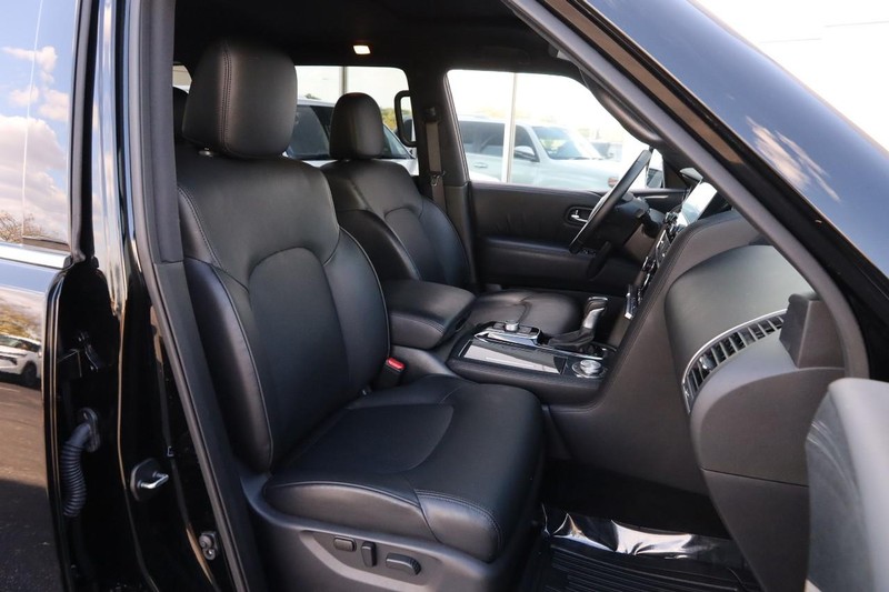 Nissan Armada Vehicle Image 30