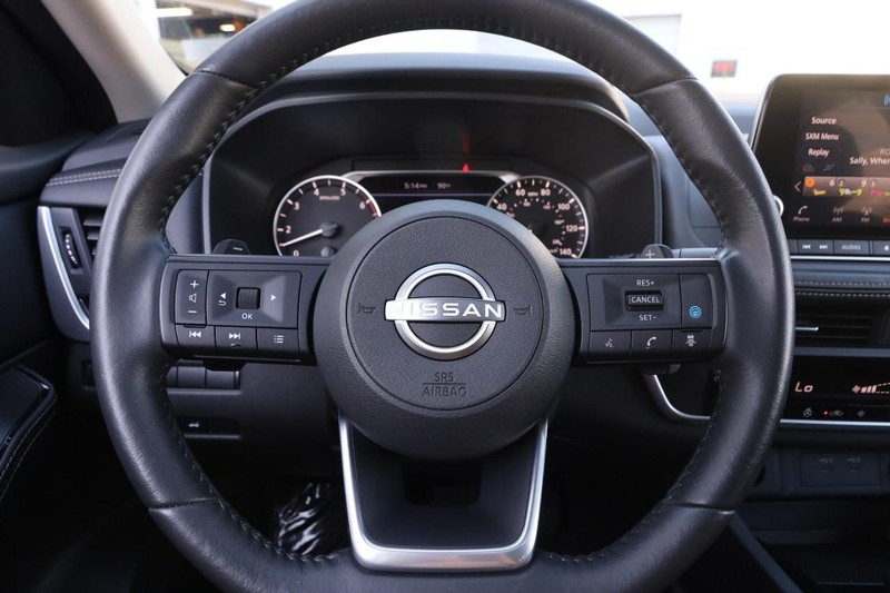 Nissan Rogue Vehicle Image 12