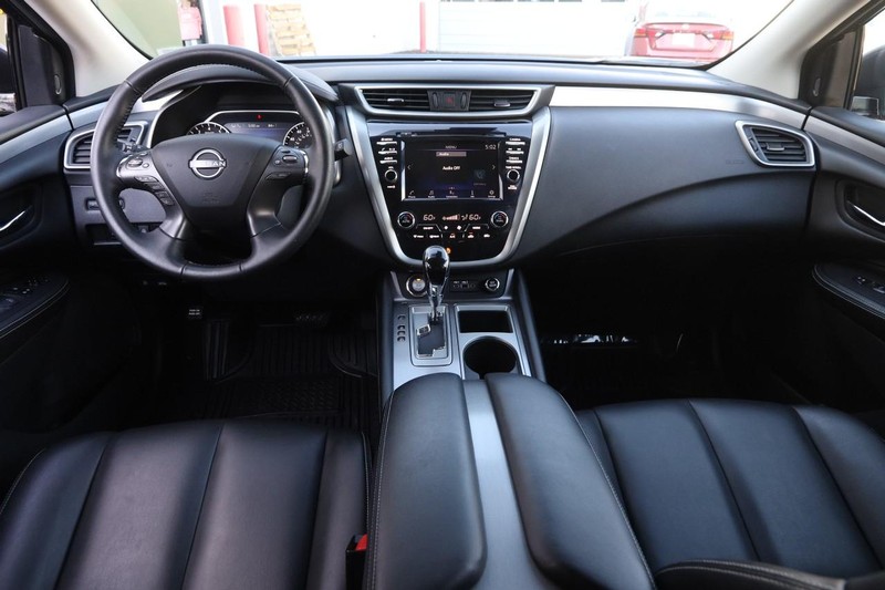 Nissan Murano Vehicle Image 20