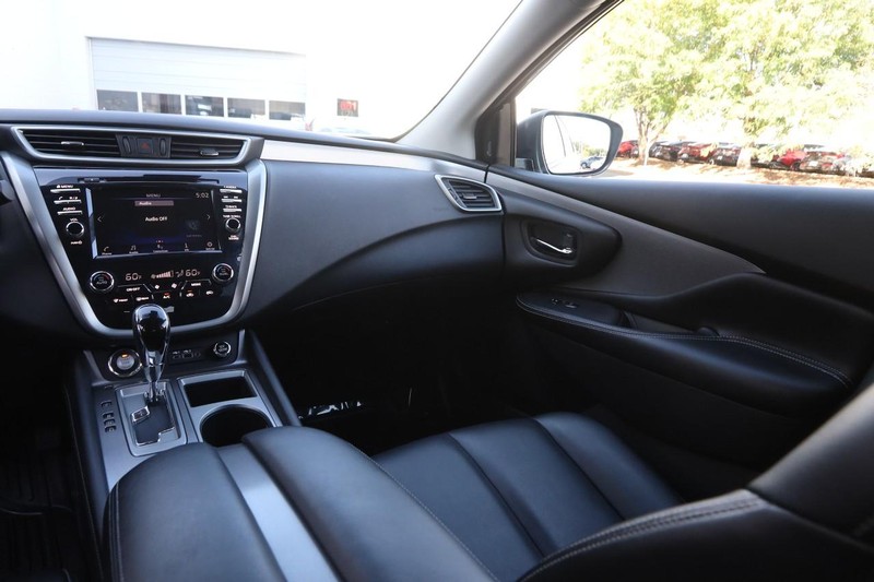 Nissan Murano Vehicle Image 24