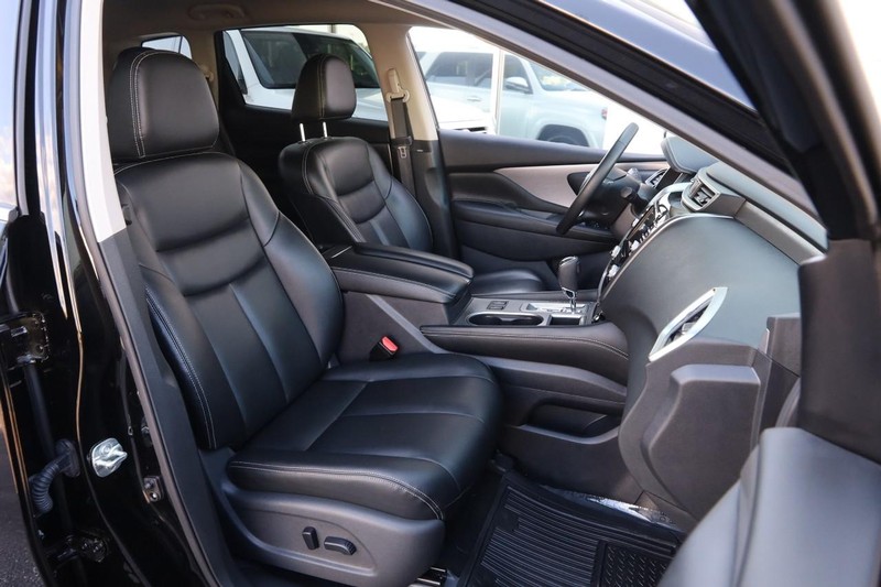 Nissan Murano Vehicle Image 25
