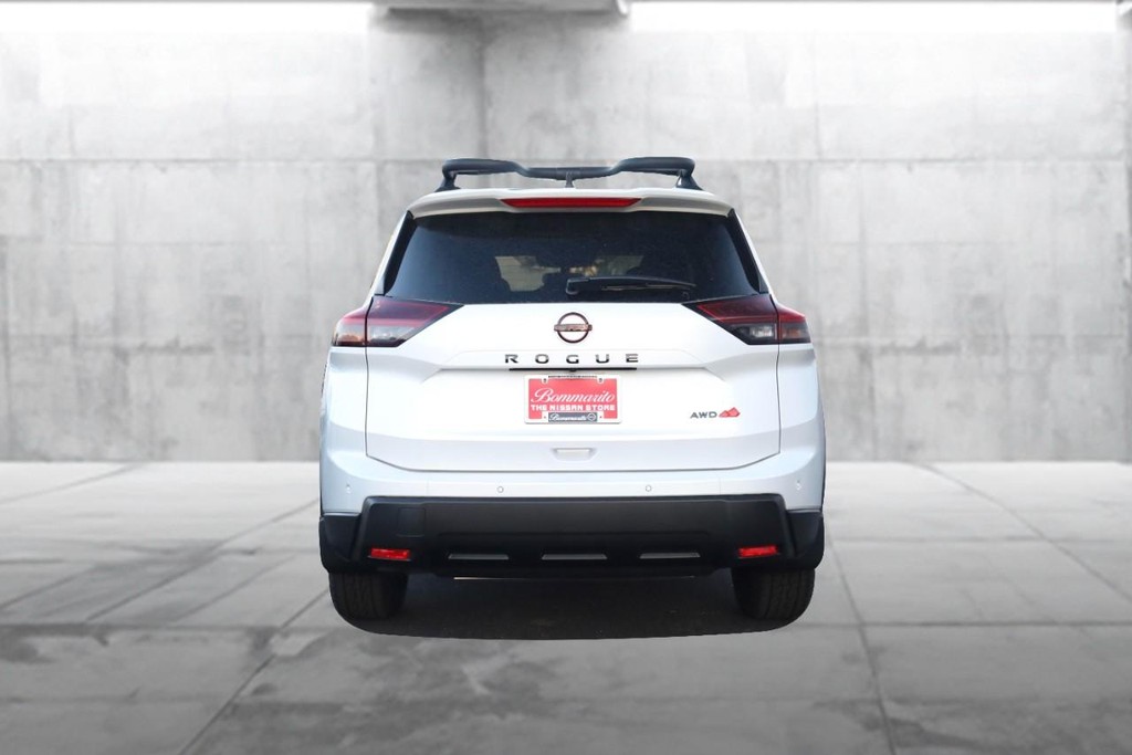 Nissan Rogue Vehicle Image 06